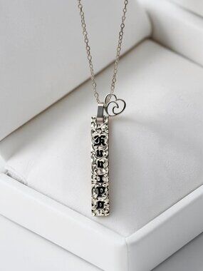 Hawaiian Vertical Ku'uipo Necklace